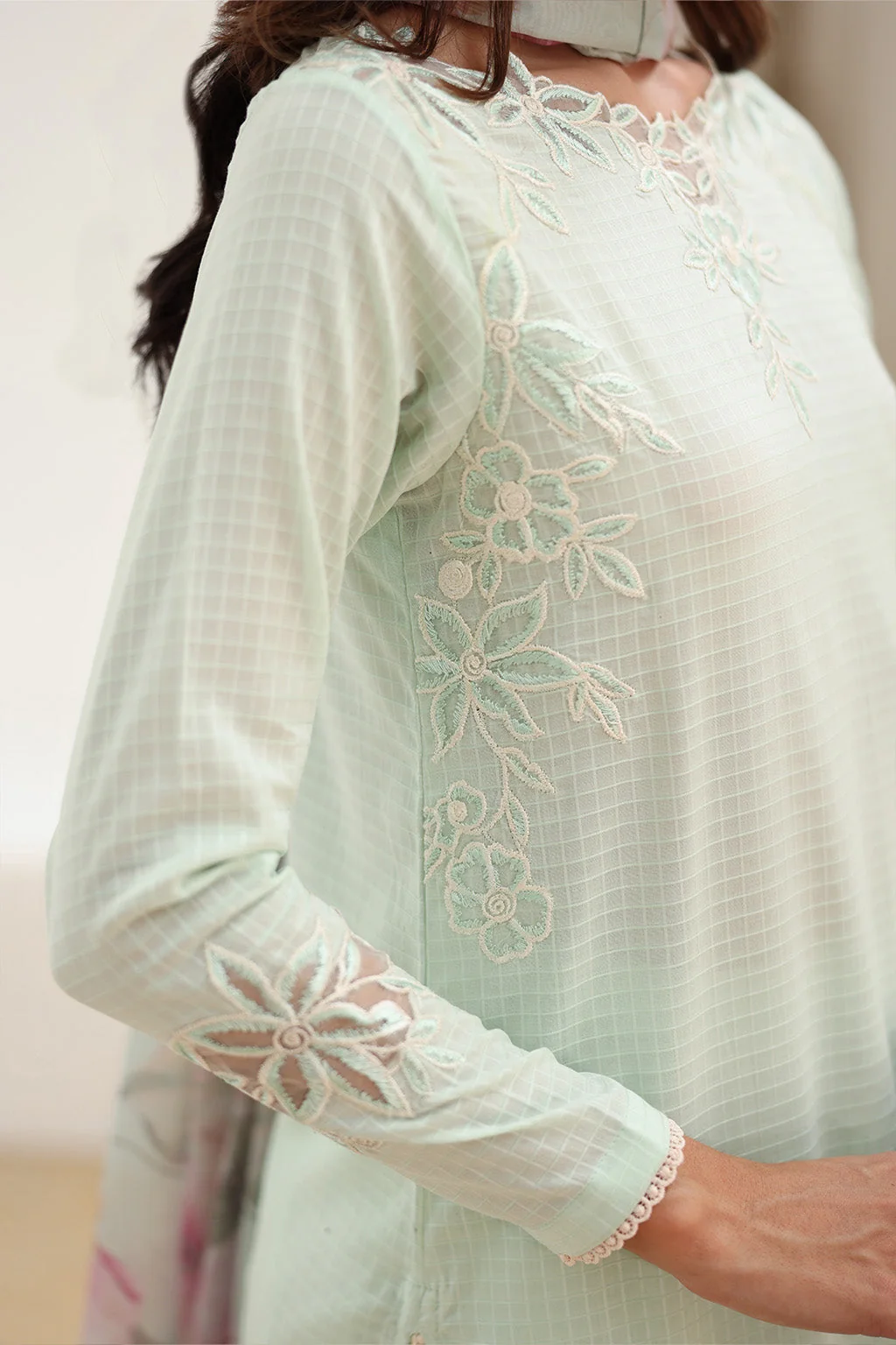 UE-521 Dyed Textured Lawn - Image 4