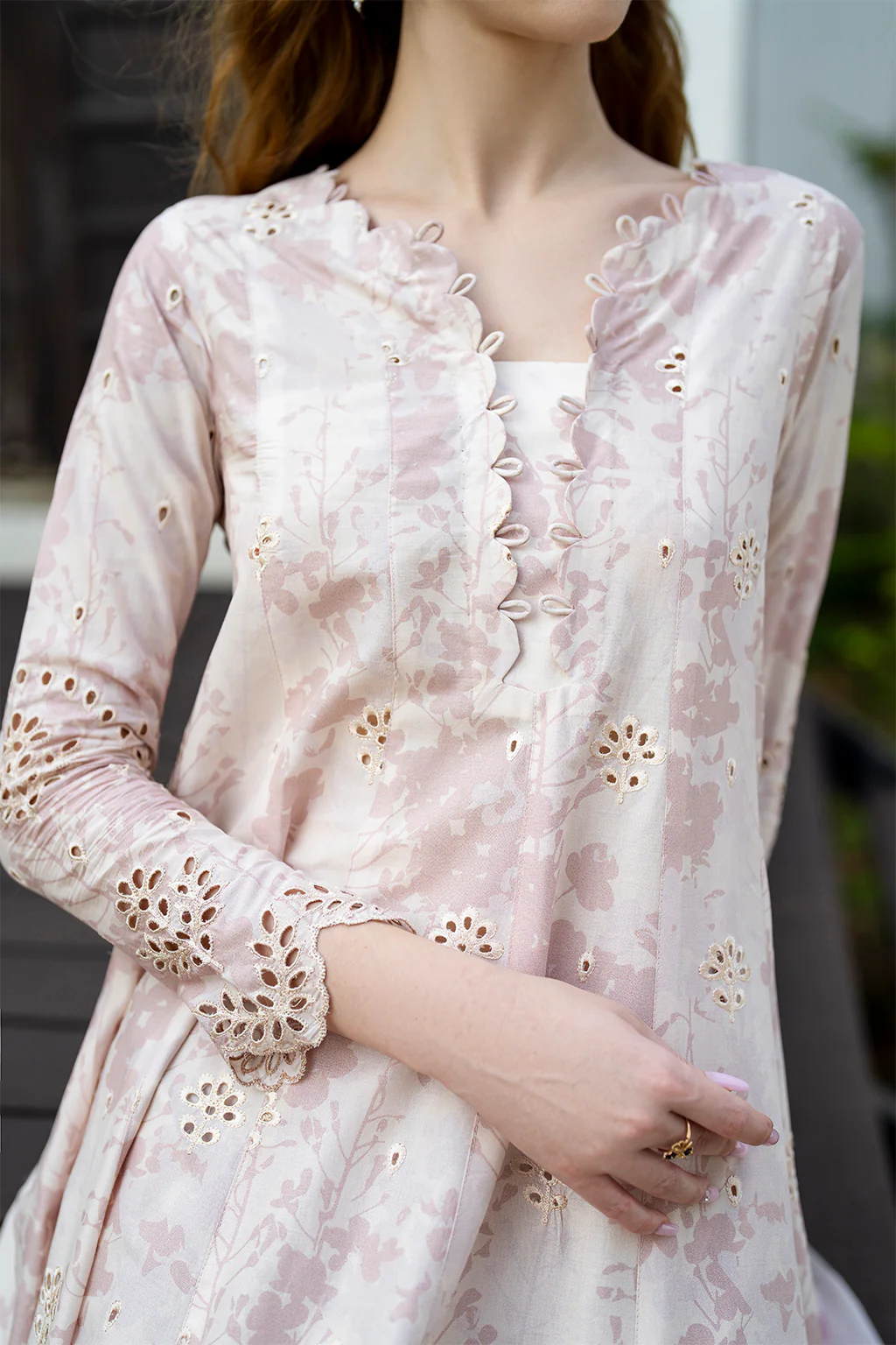 UE-526 Printed Lawn - Image 3