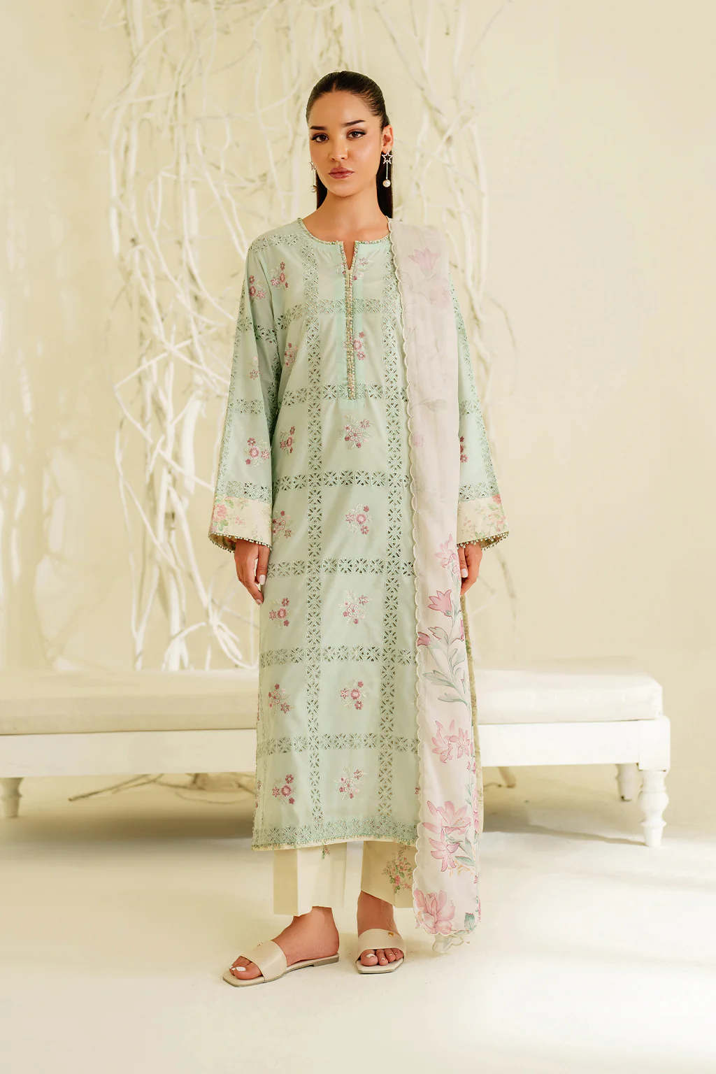UE-531 Printed Lawn