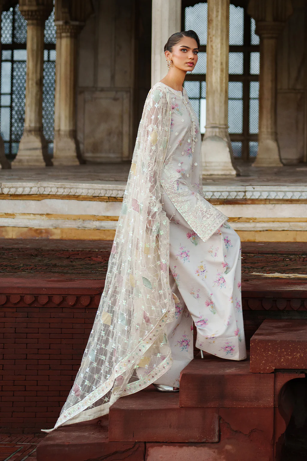 UE-534 Embroidered Net - Image 4