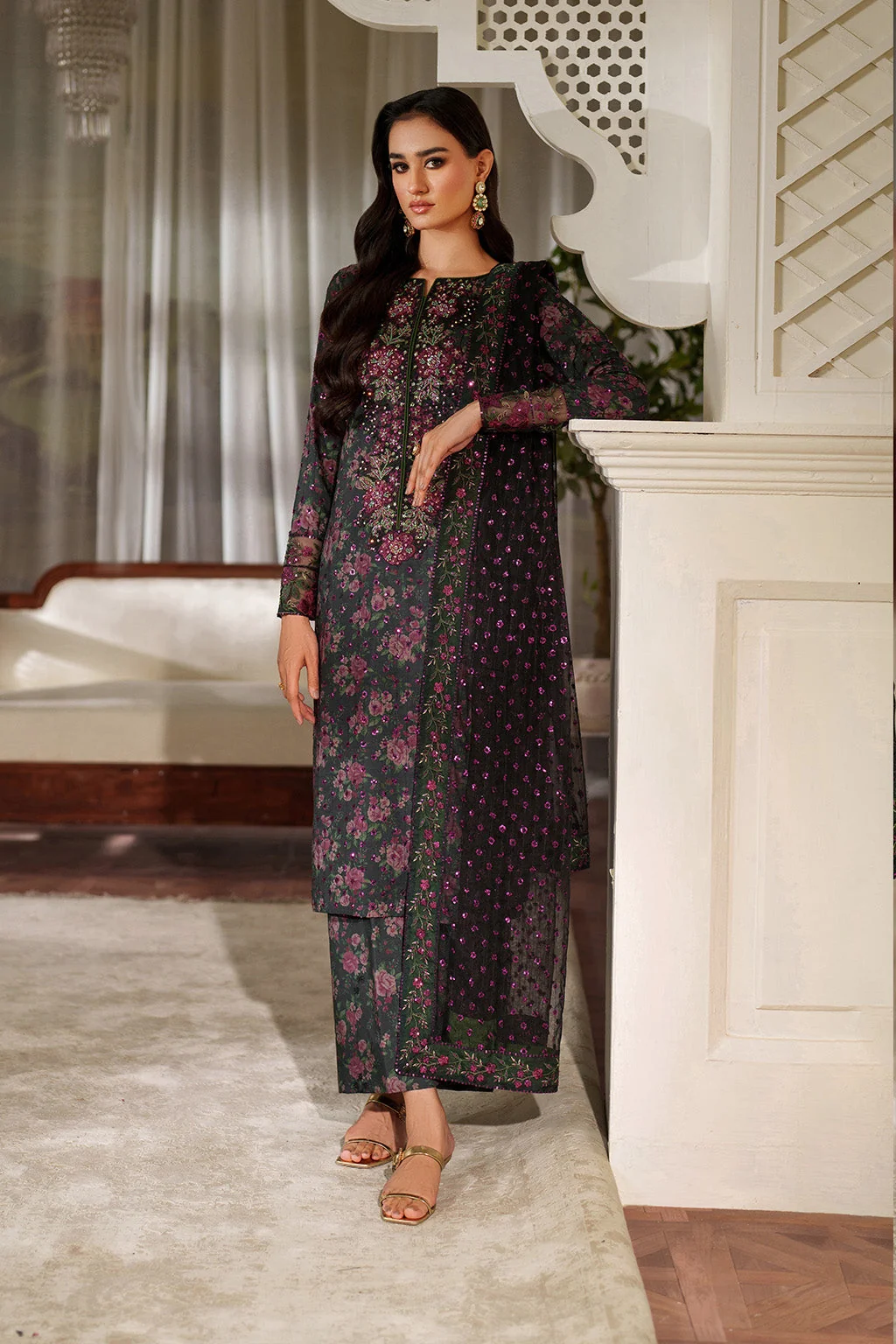 UE-537 Printed Formals - Image 4