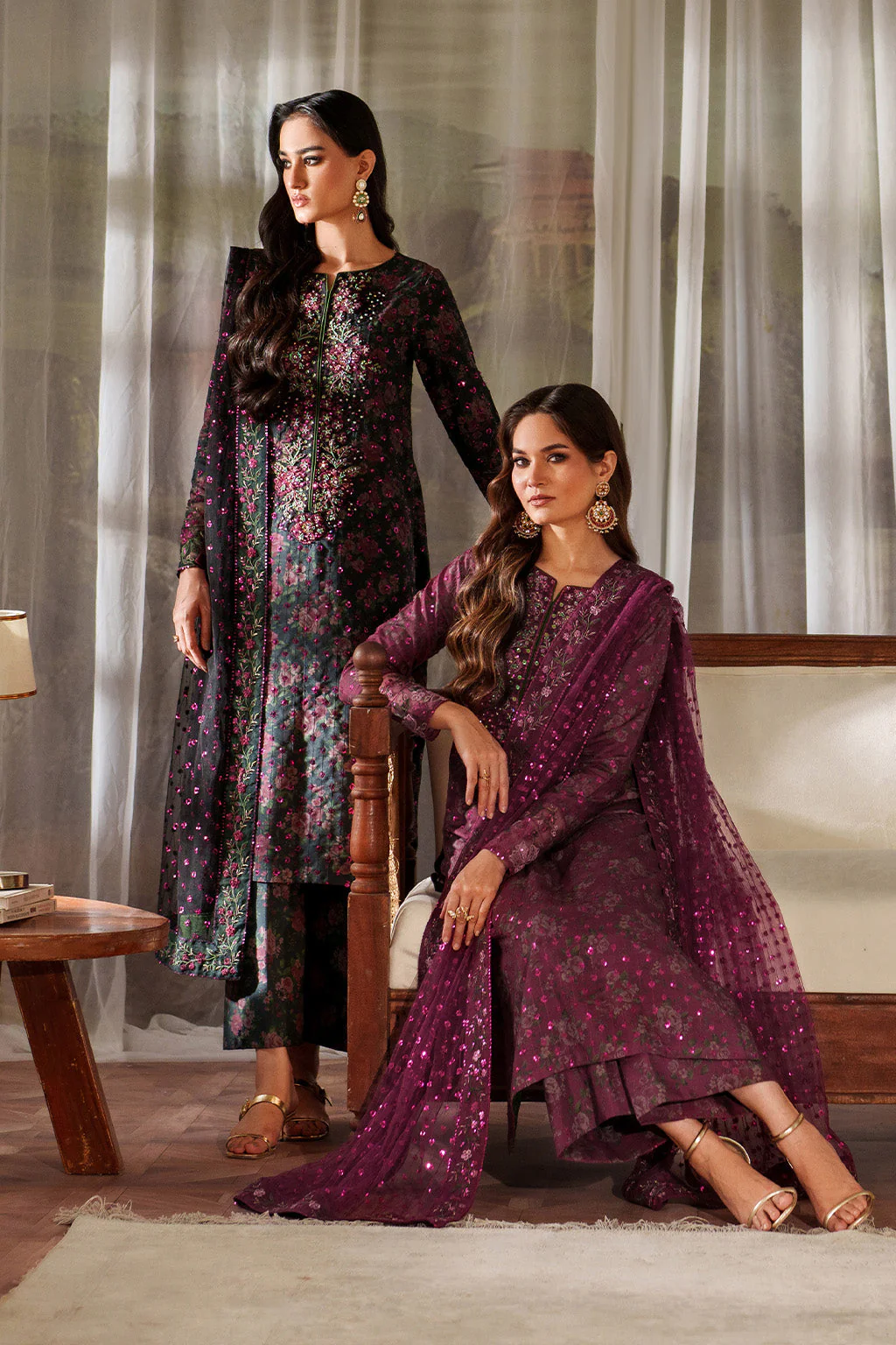 UE-538  Printed Formals - Image 13
