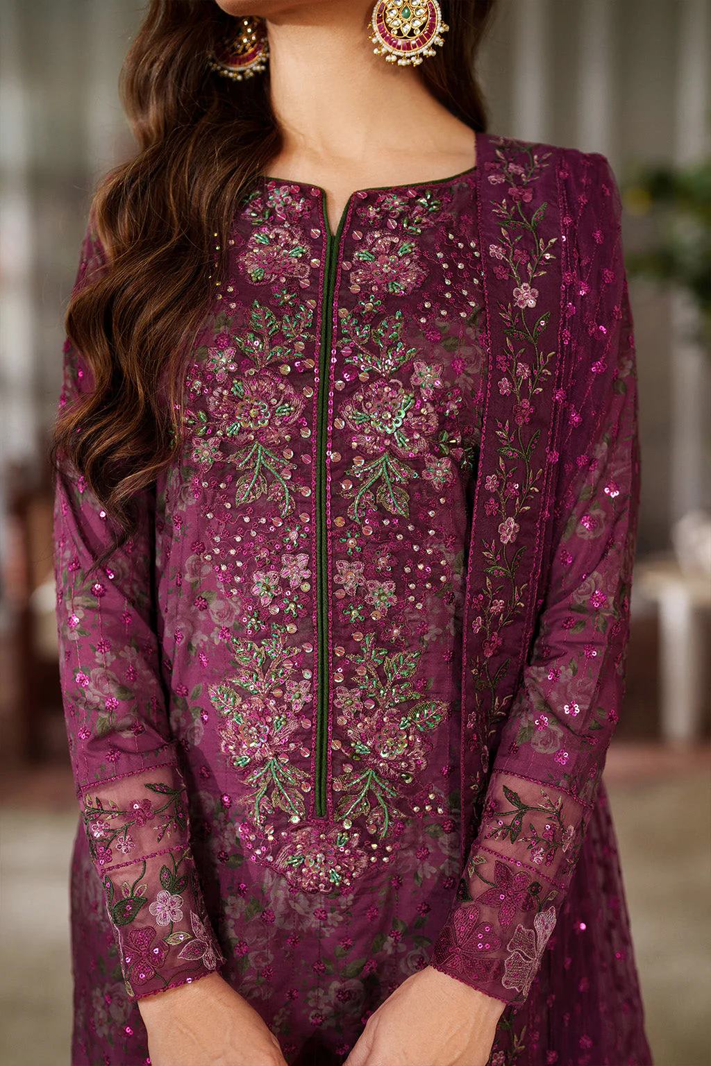 UE-538  Printed Formals - Image 4