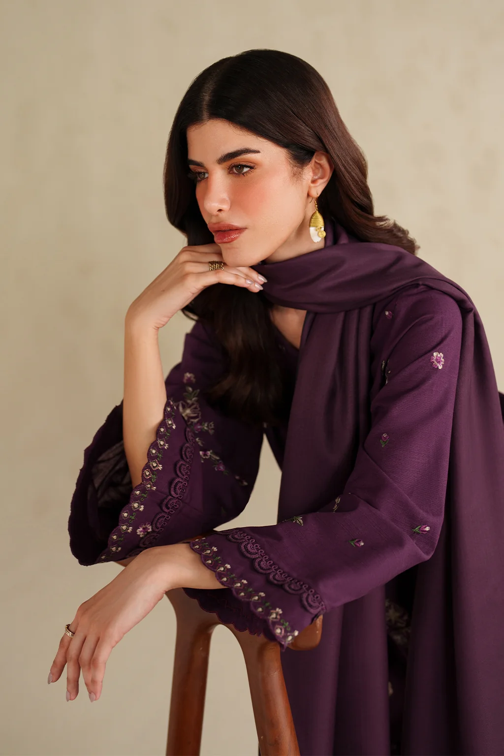 UE-576 Embroidered Khaddar - Image 9