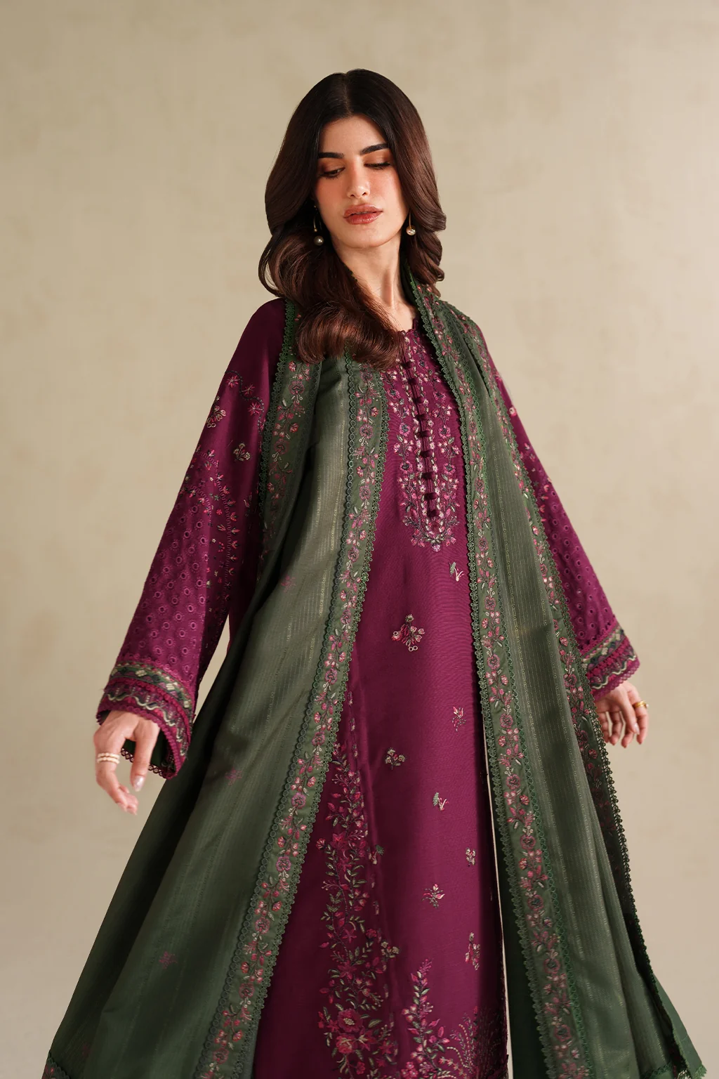 UE-579 Embroidered Khaddar - Image 10