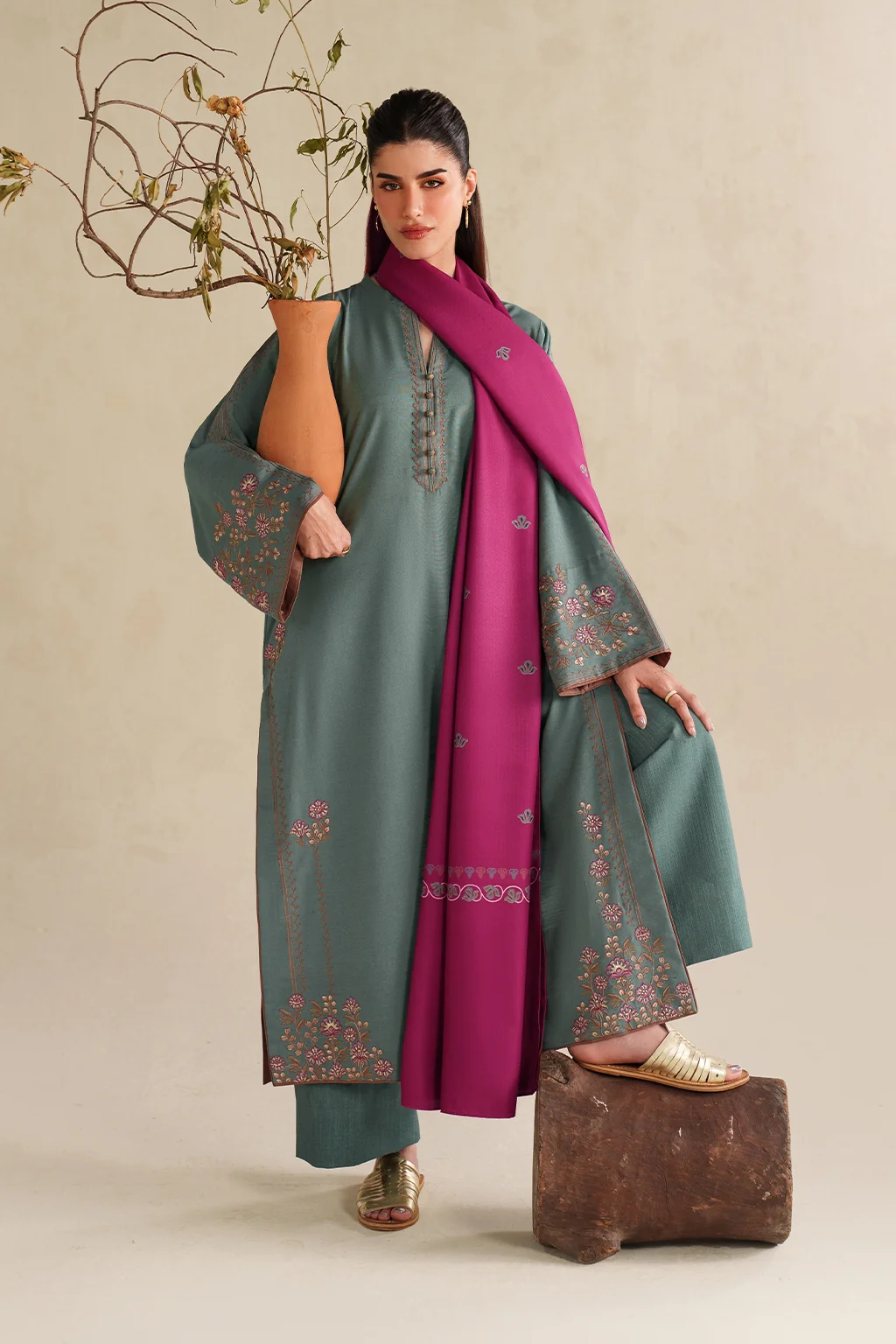 UE-589 Embroidered Khaddar - Image 8