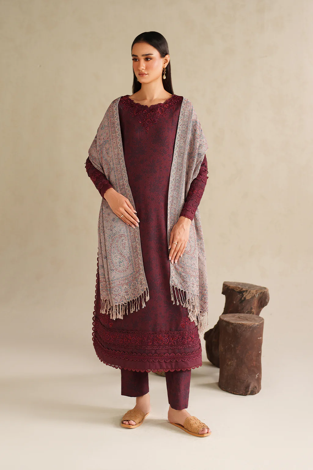 UE-590 Printed Khaddar - Image 5