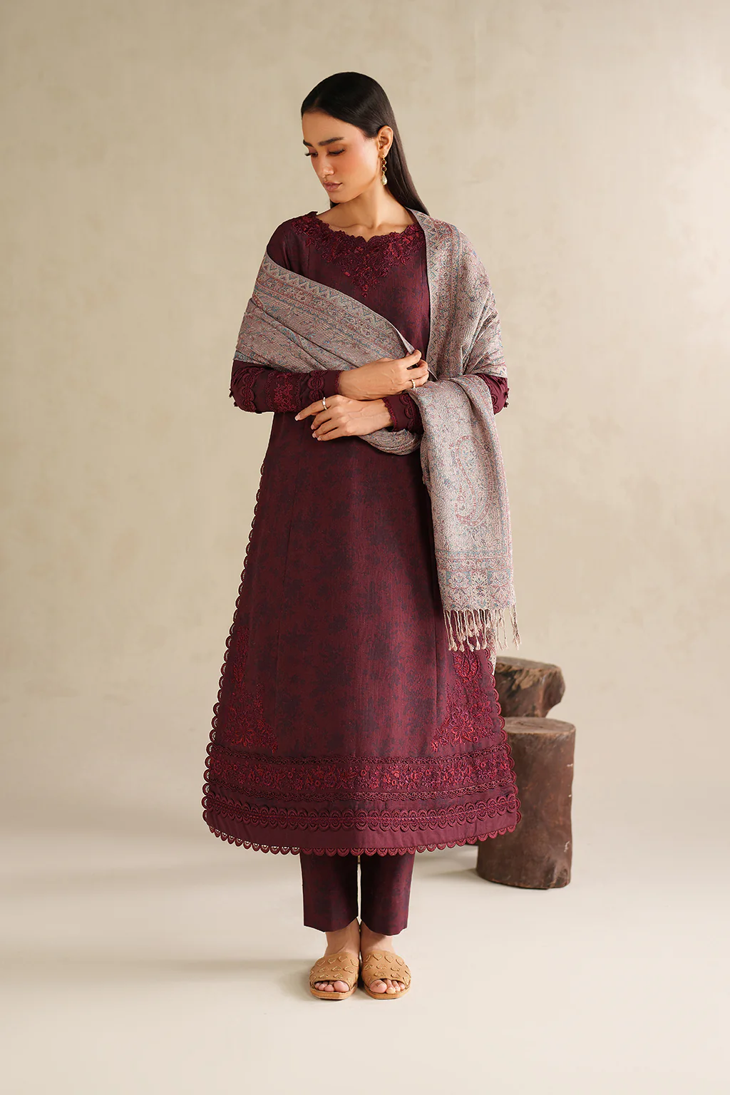 UE-590 Printed Khaddar - Image 8