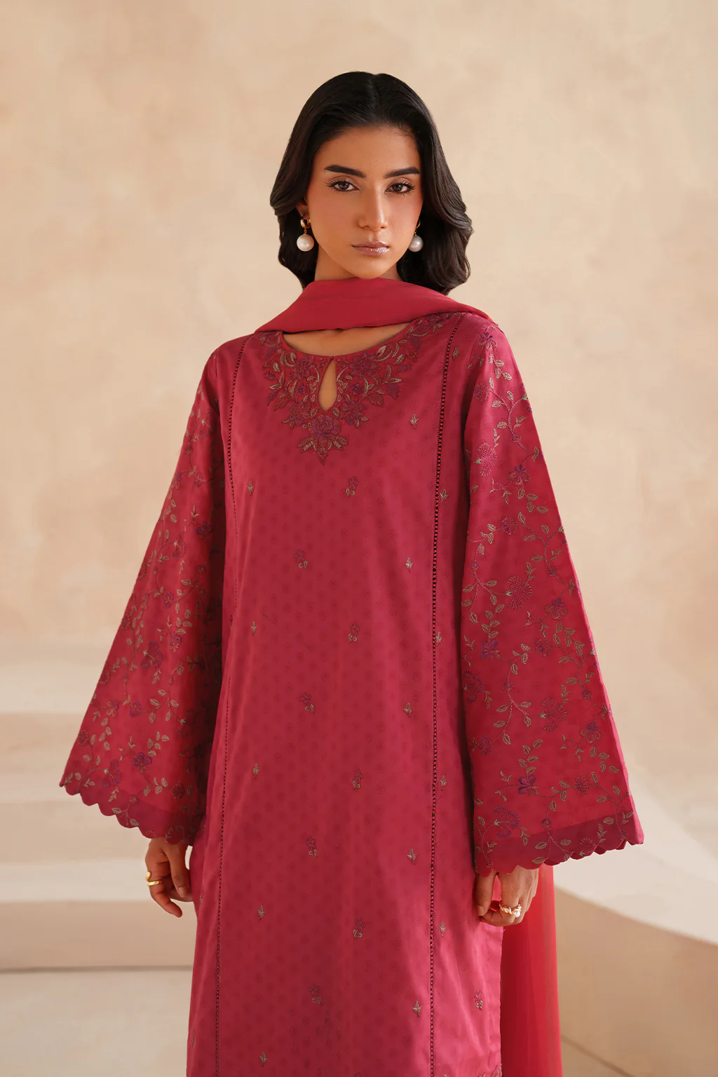 UE-596 Embroidered Lawn - Image 4