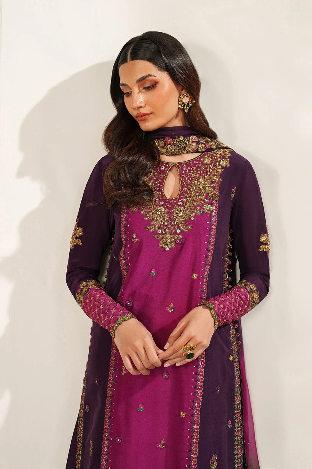 UE-611  Embroidered  Ramen Silk - Image 5
