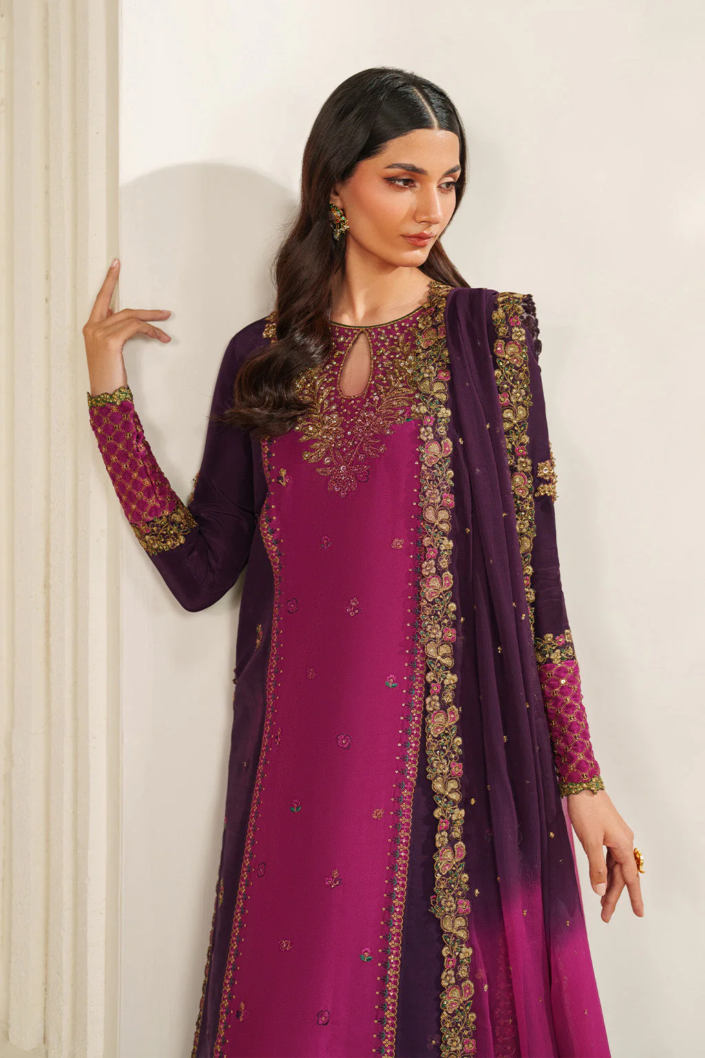 UE-611  Embroidered  Ramen Silk - Image 7