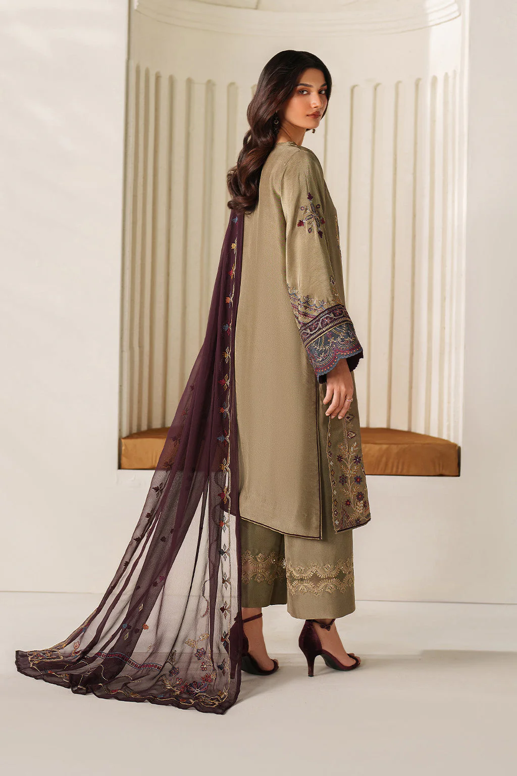 UE-614 Embroidered Ramen Silk - Image 3