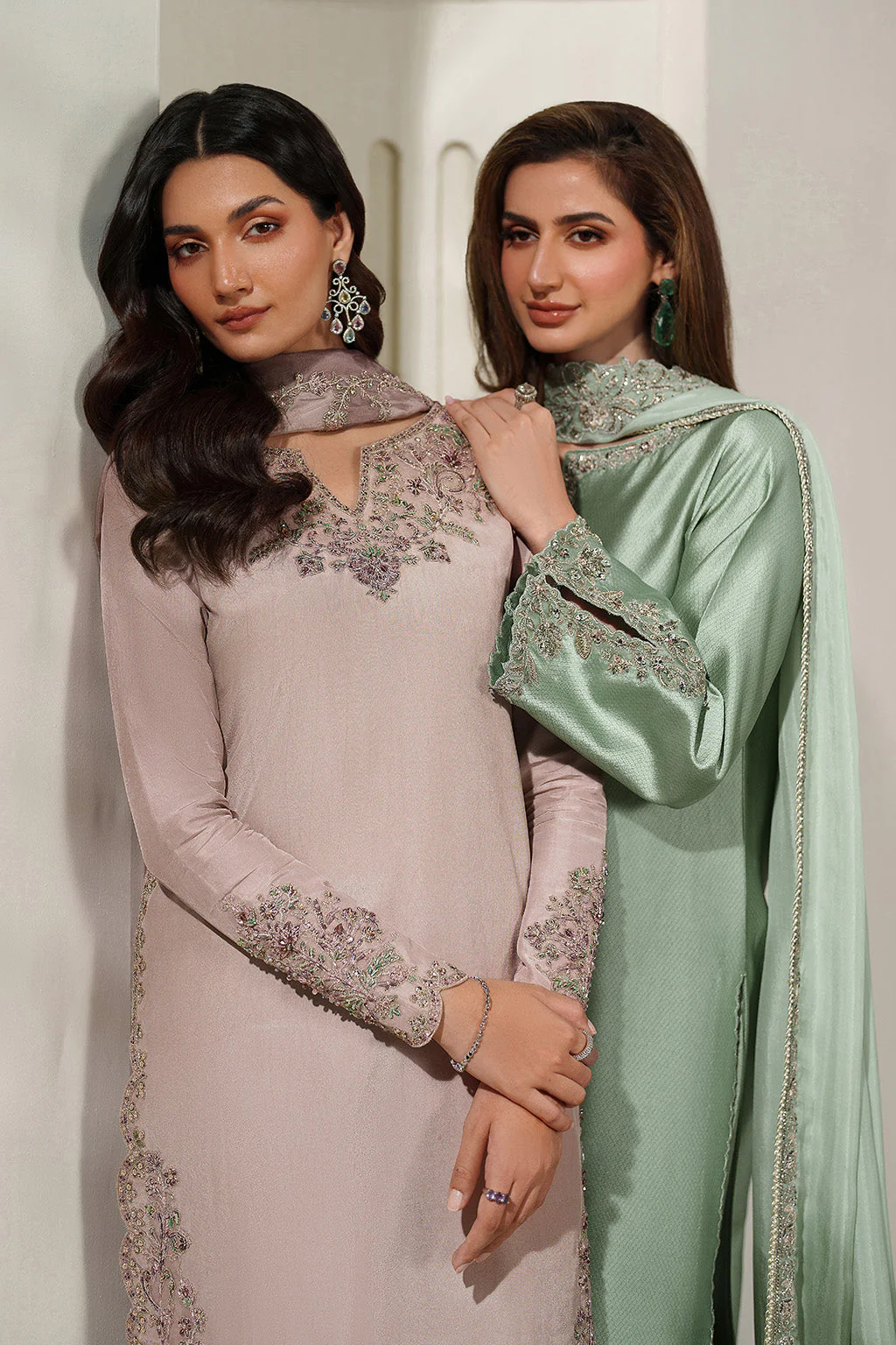UE-615 Textured Silk - Image 12