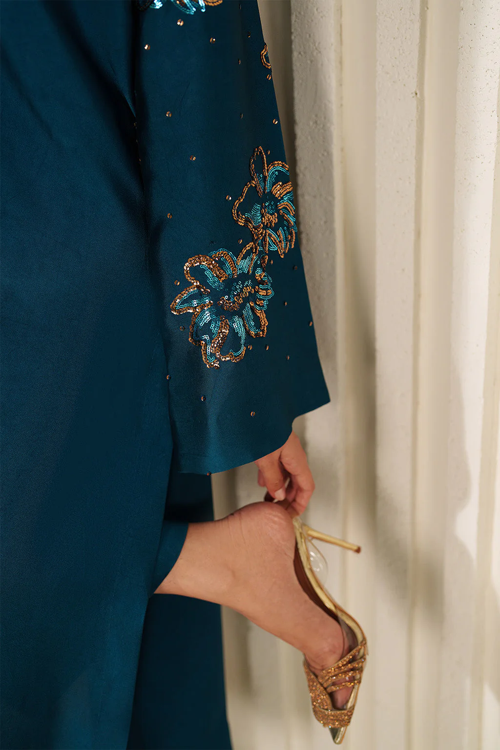 UE-616  Embroidered Ramen Silk - Image 4