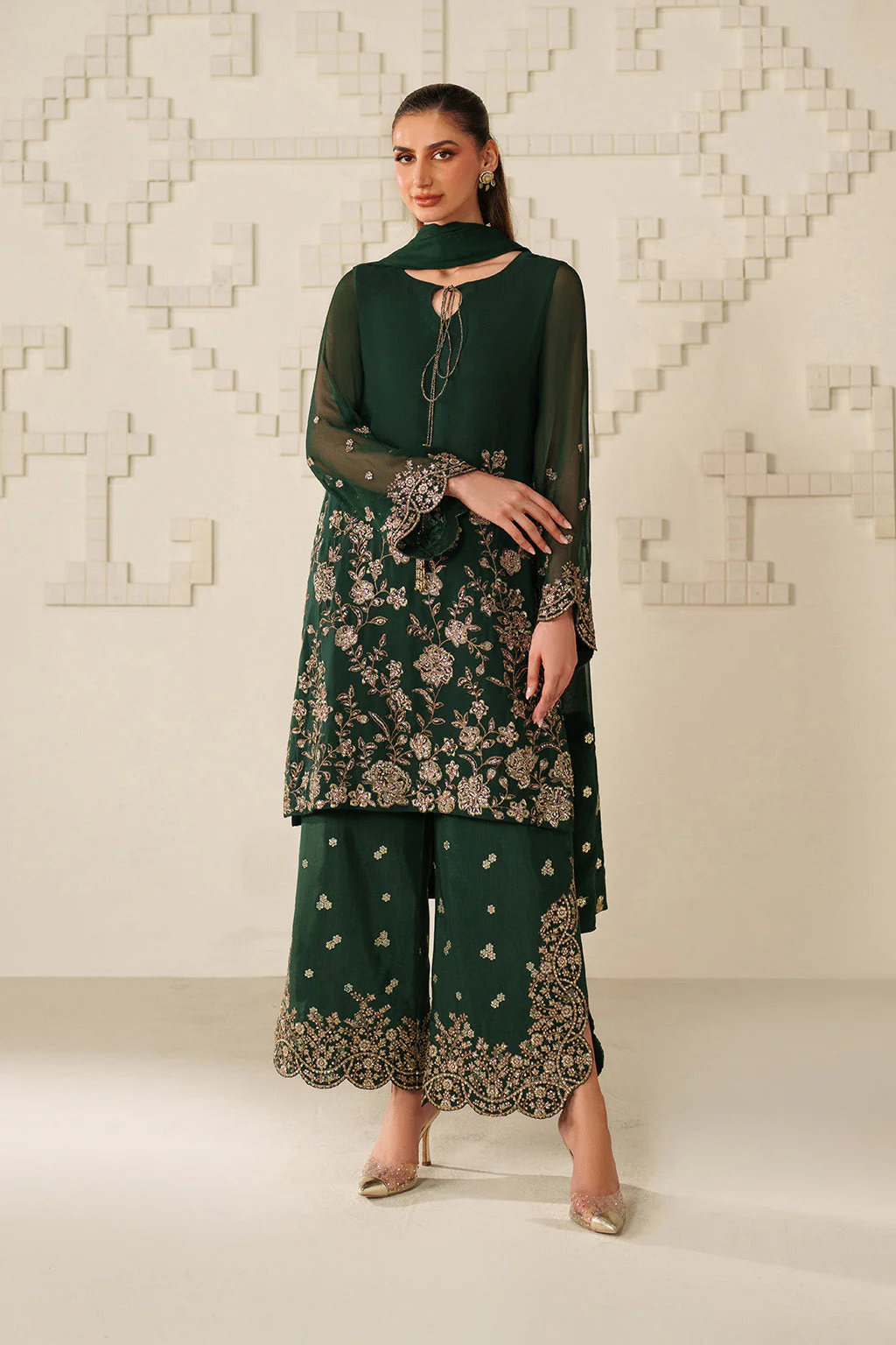 UE-619  Embroidered Chiffon - Image 3