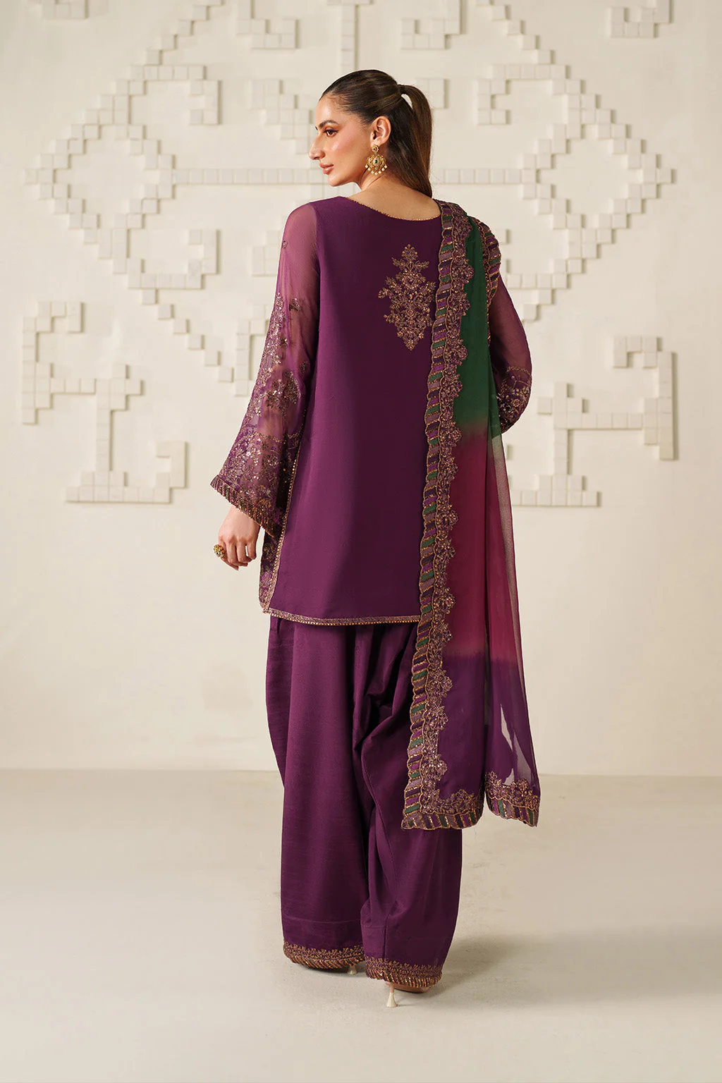 UE-624 Embroidered Chiffon - Image 3