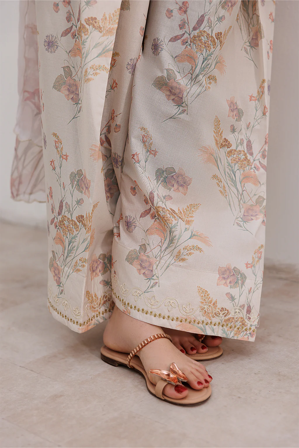 UE-631 Printed Lawn - Image 7