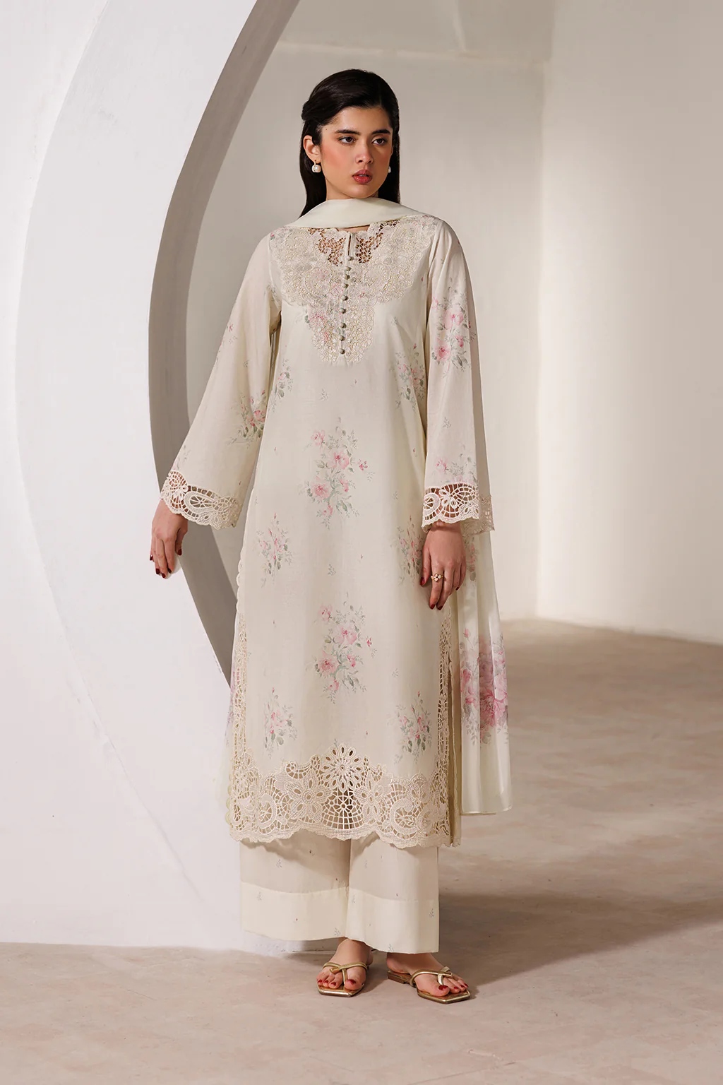 UE-632 Printed Lawn
