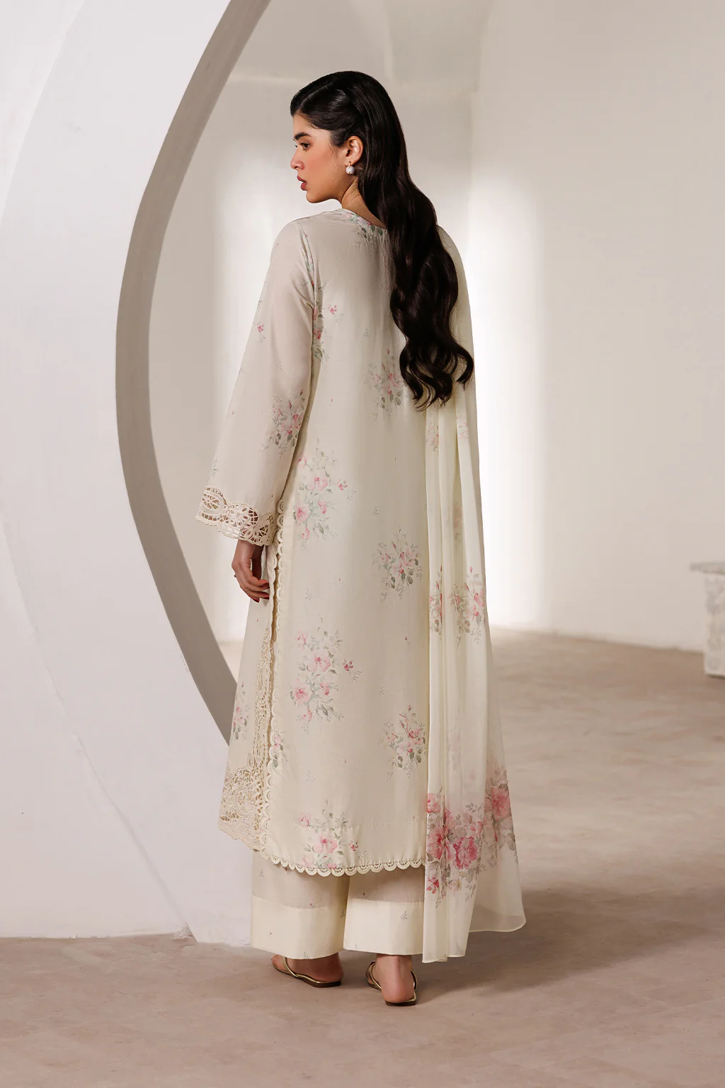 UE-632 Printed Lawn - Image 3