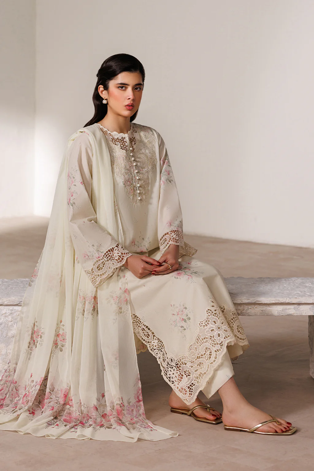UE-632 Printed Lawn - Image 4