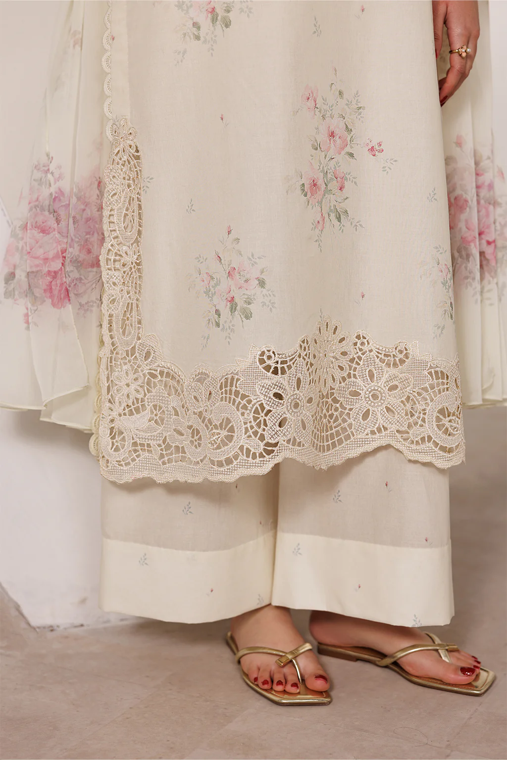 UE-632 Printed Lawn - Image 7