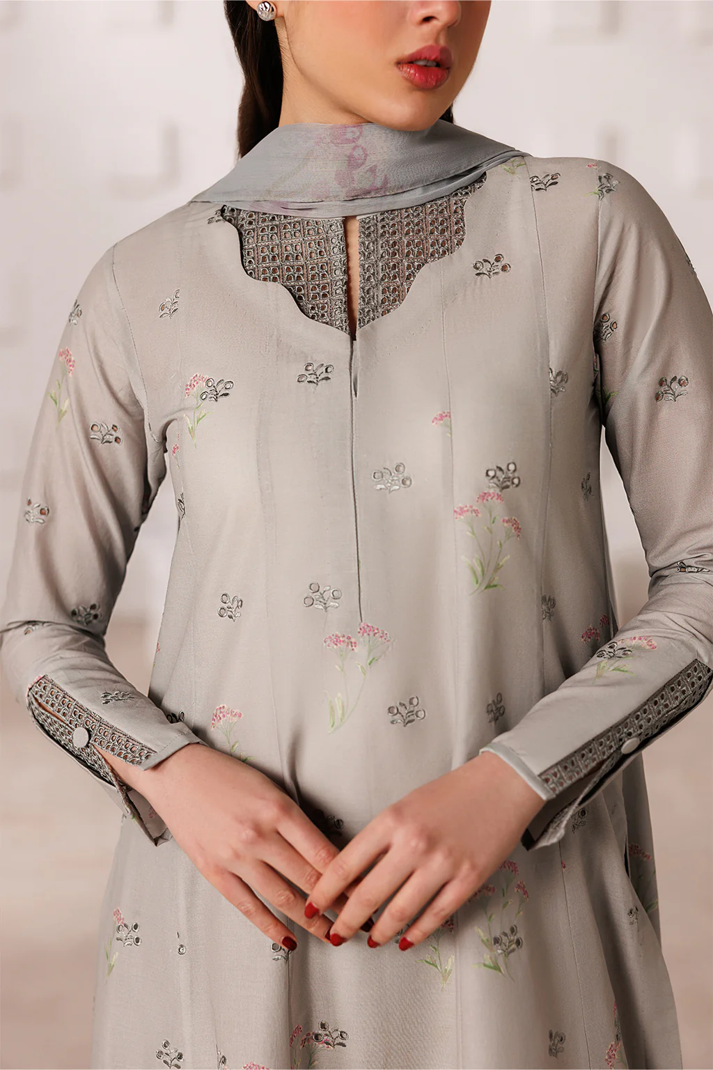 UE-634 Printed Lawn - Image 5