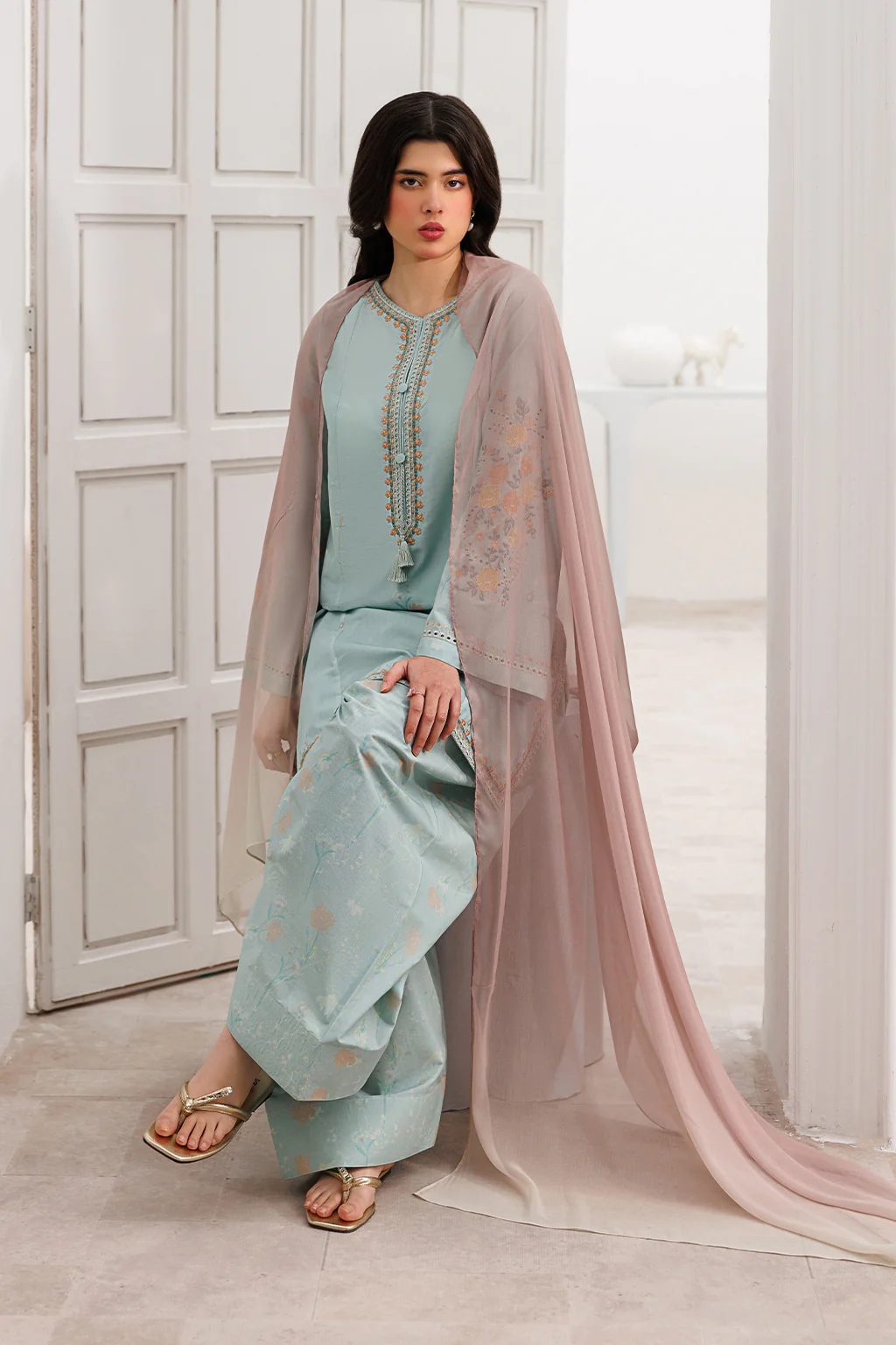 UE-636 Printed Lawn - Image 4