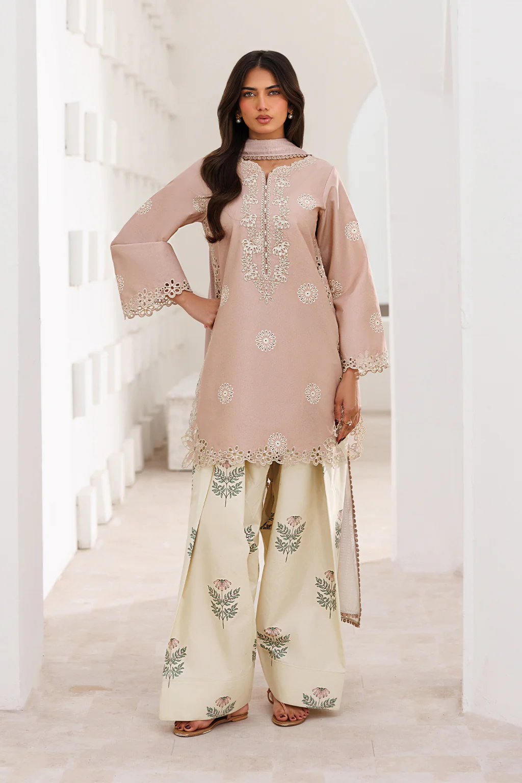 UE-640 Printed Lawn