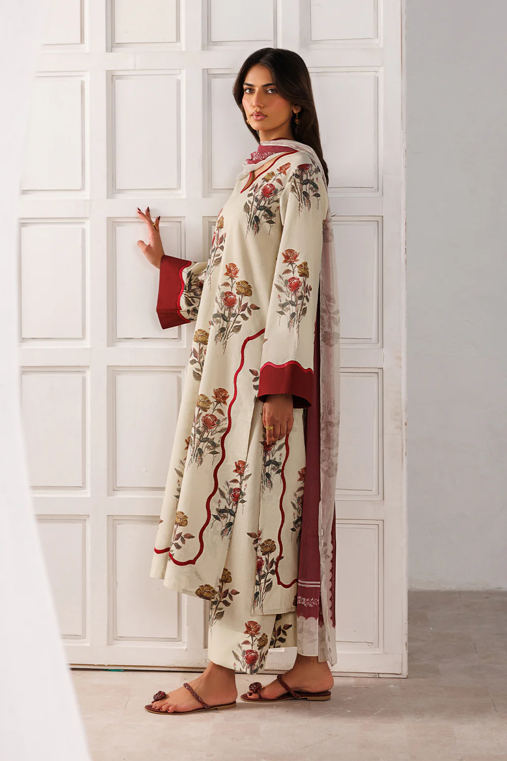 UE-641 Printed Lawn - Image 5