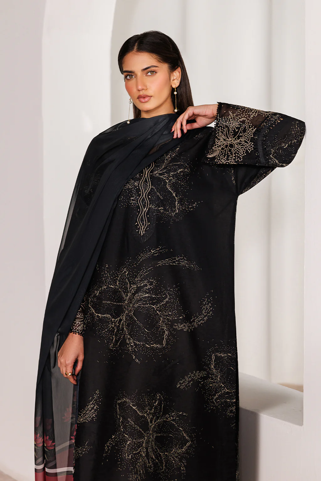 UE-643 Printed Lawn - Image 7