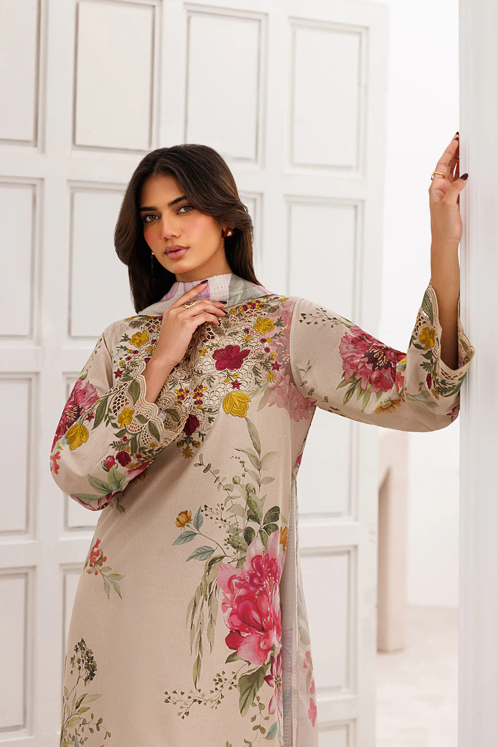 UE-644 Printed Lawn - Image 2