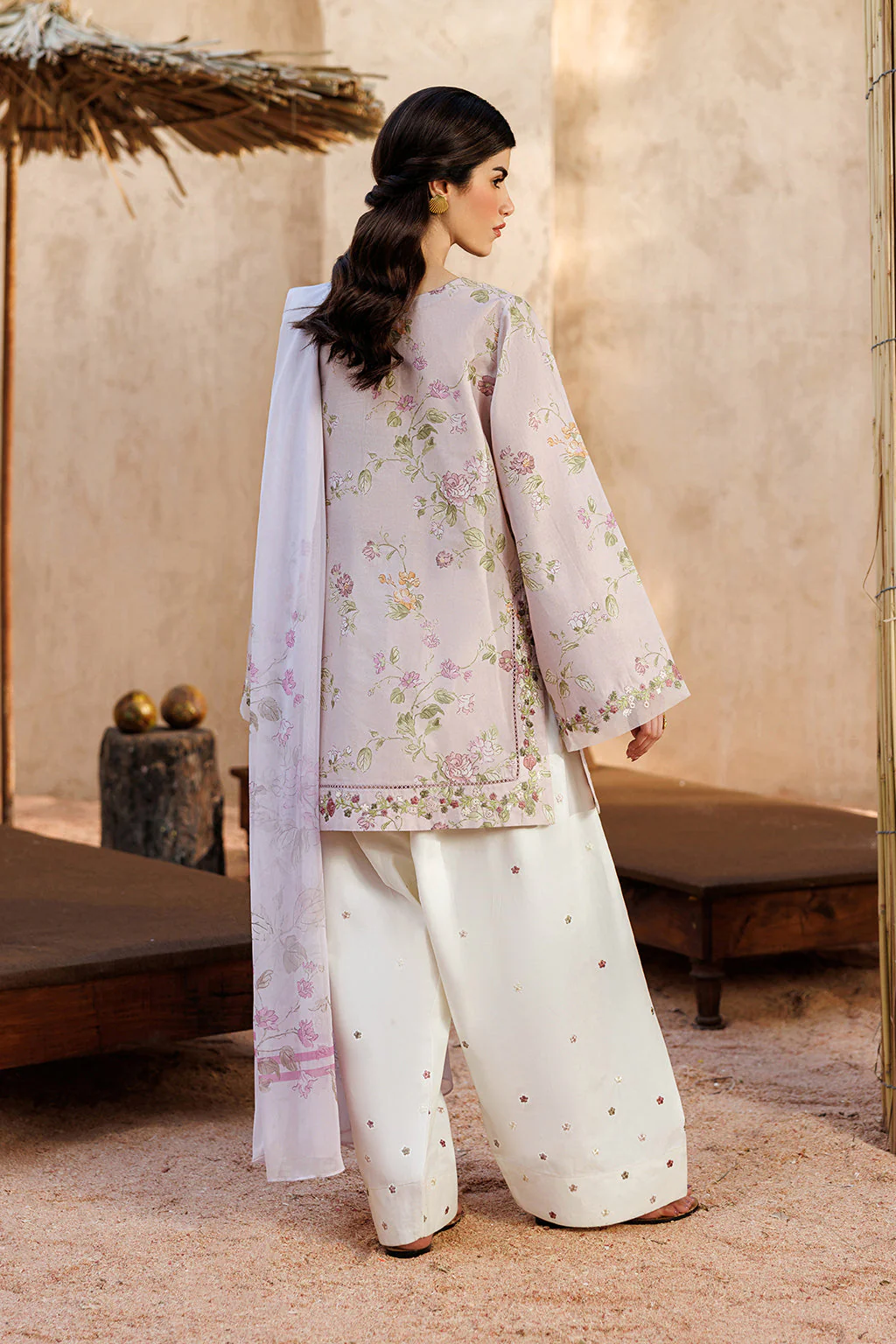 UE-661 Printed Lawn - Image 3