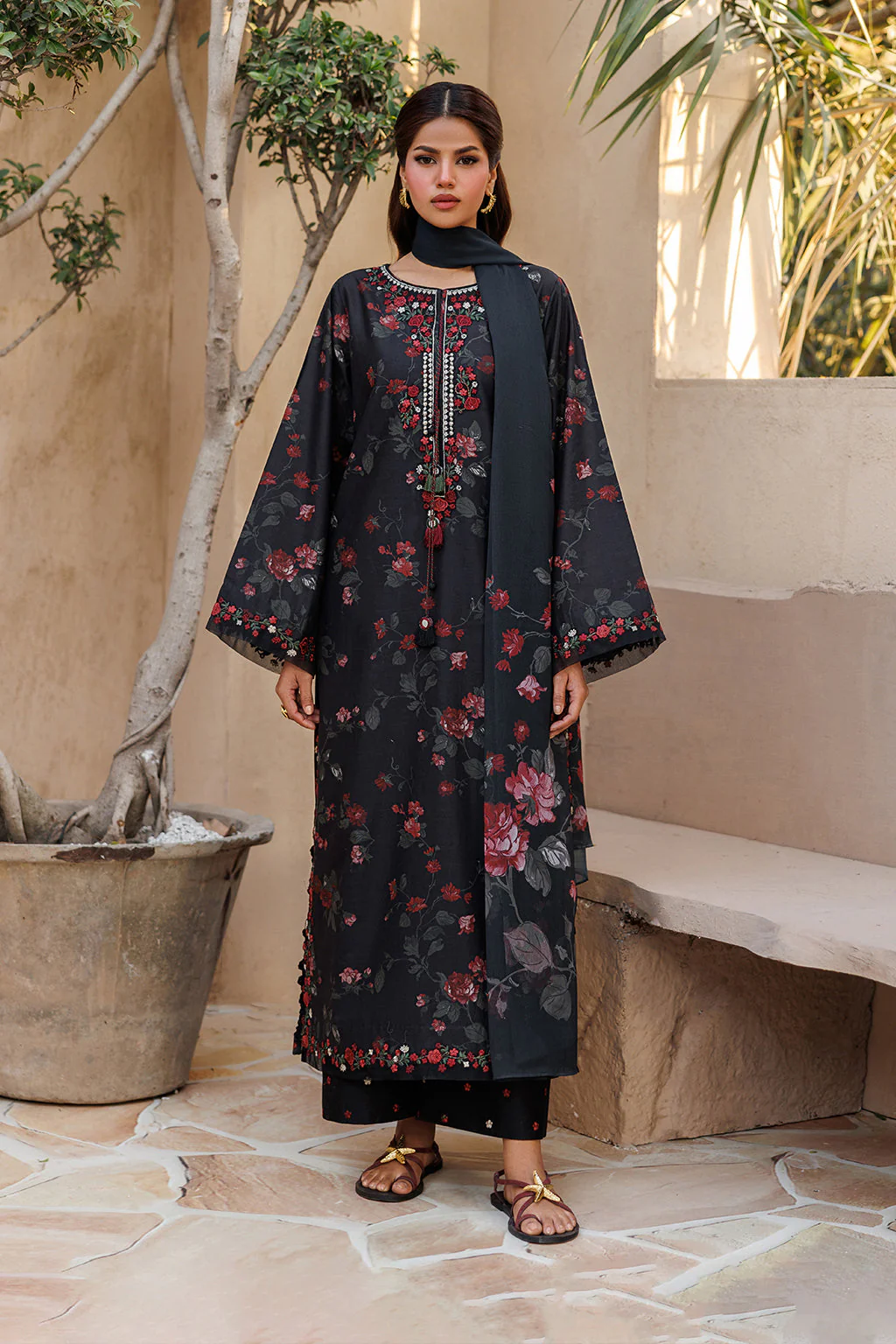 UE-662 Printed Lawn - Image 3