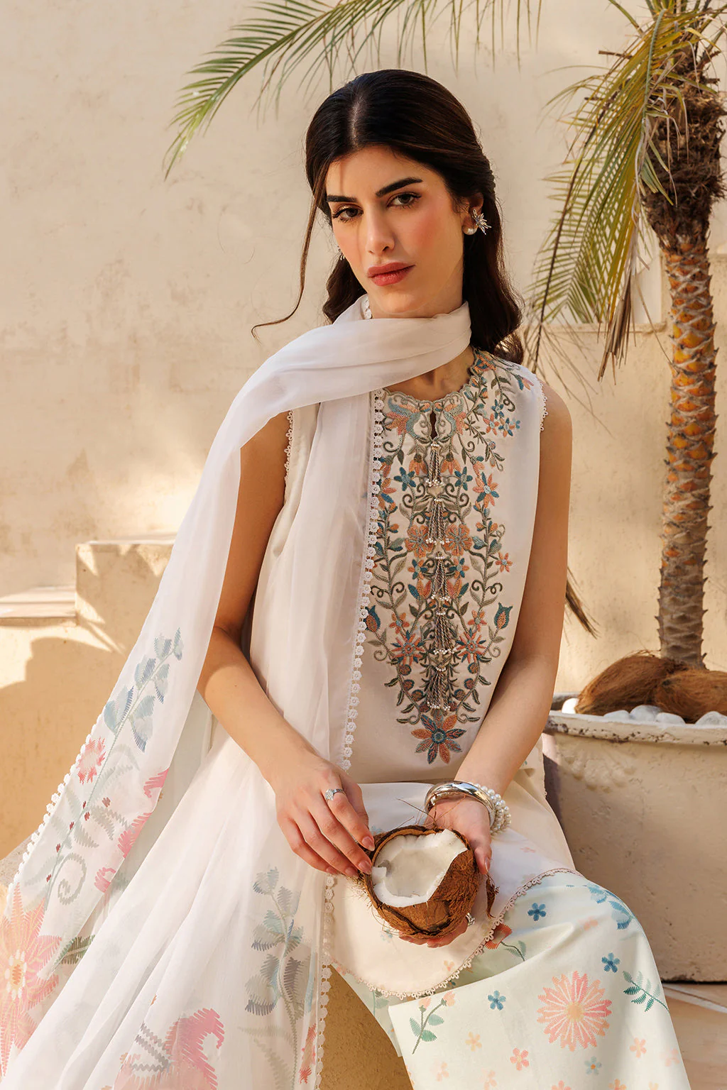 UE-667 Printed Lawn - Image 2