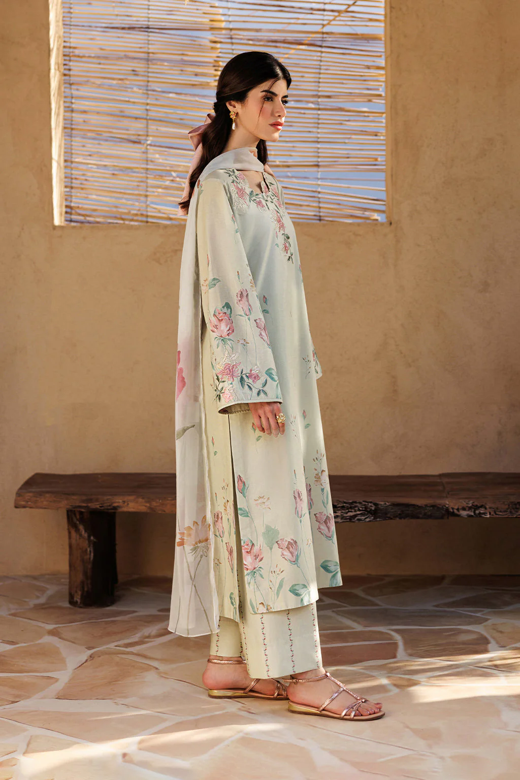 UE-672 Printed Lawn - Image 5