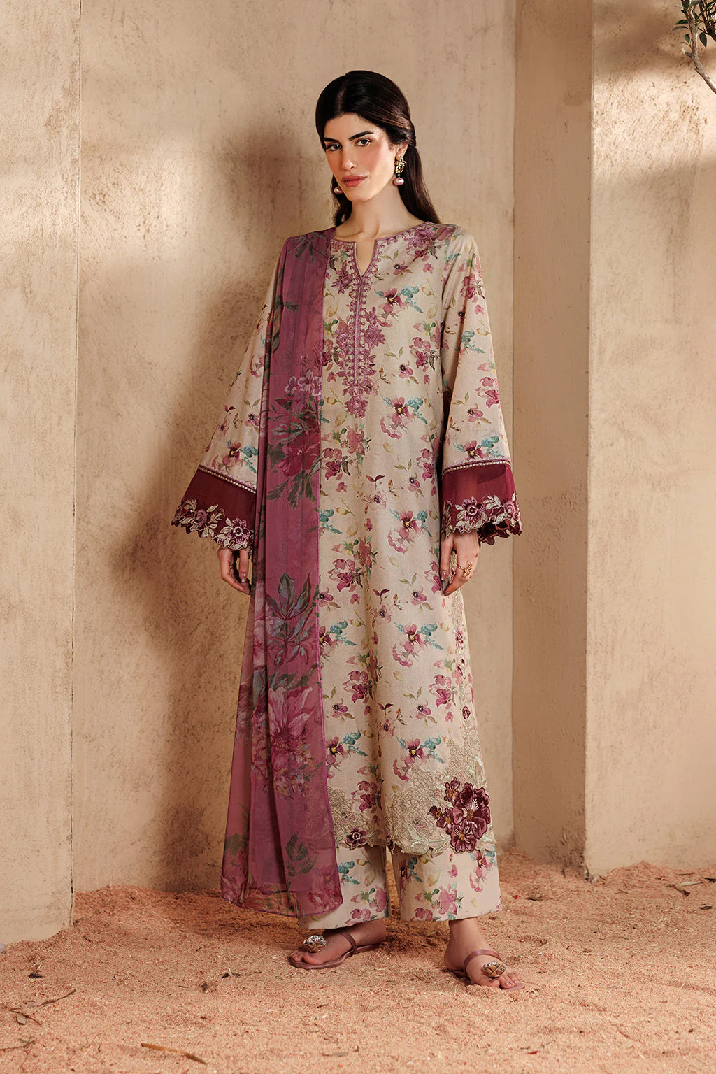 UE-674 Printed Lawn - Image 4