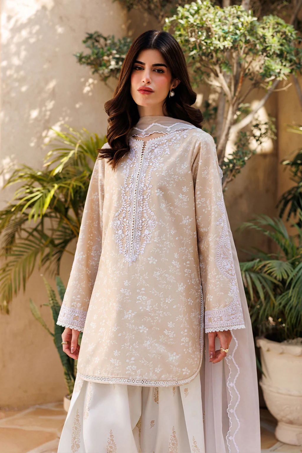 UE-677 Printed Lawn - Image 2