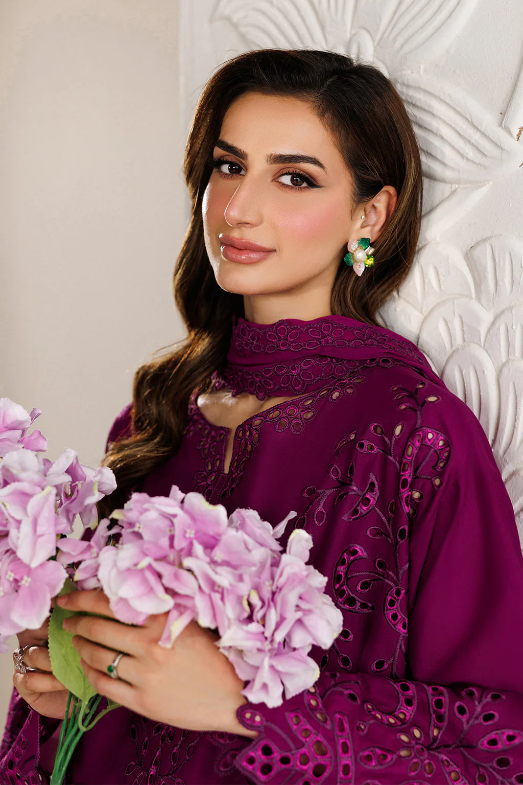 UE-678 Embroidered Lawn - Image 6