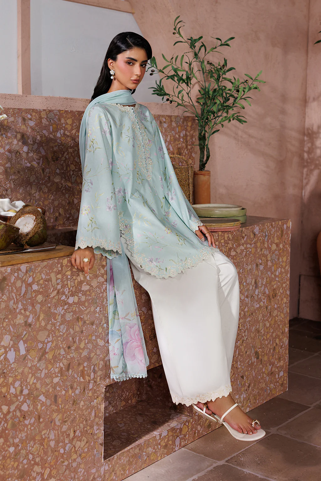 UE-705 Printed Lawn - Image 5