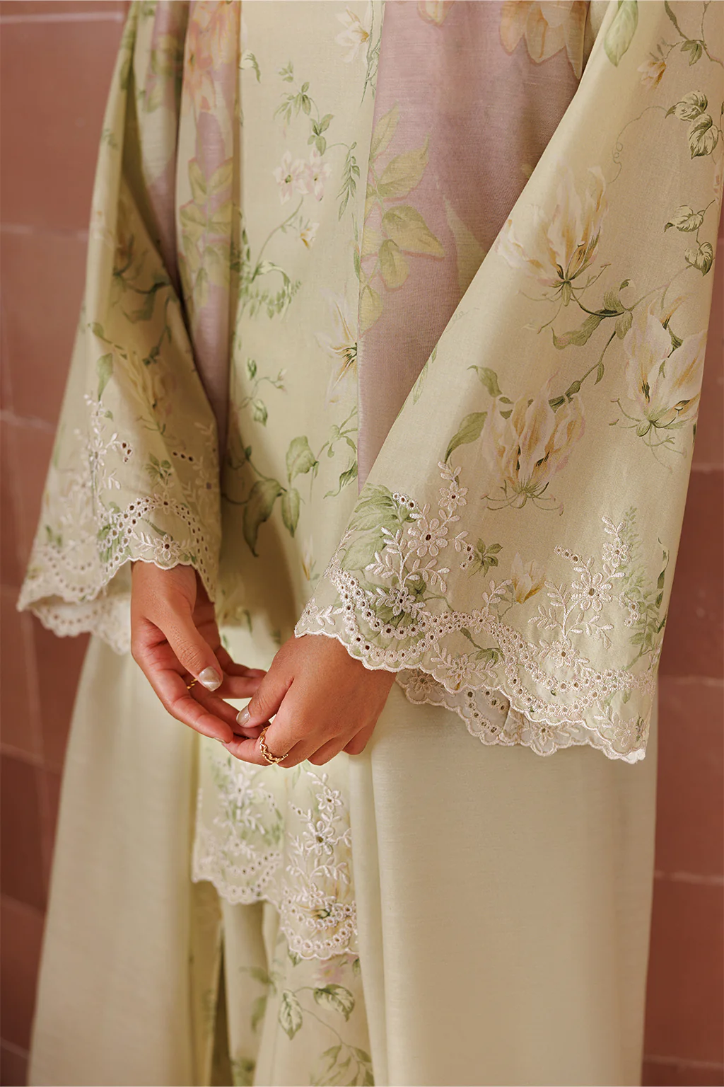 UE-707 Embroidered Lawn - Image 6