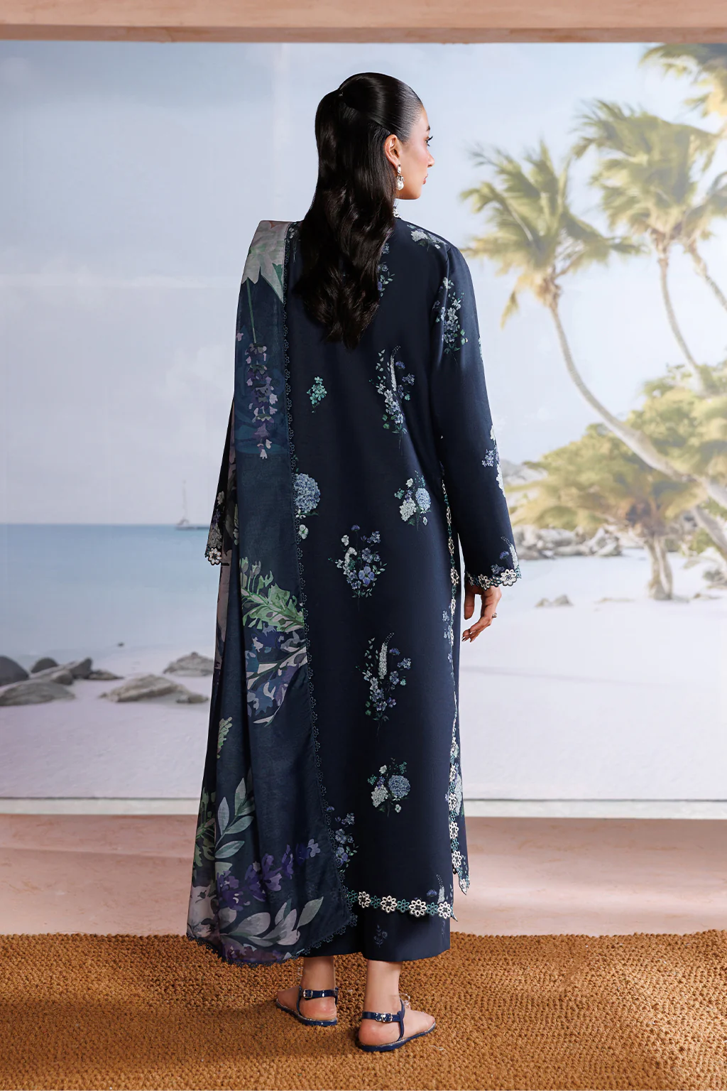 UE-713 Printed Lawn - Image 4